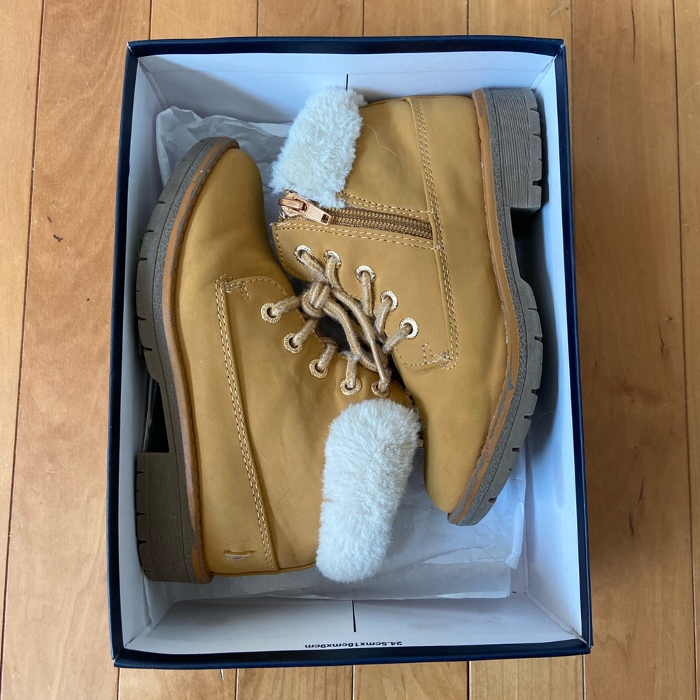 Nautica girls lace up boot